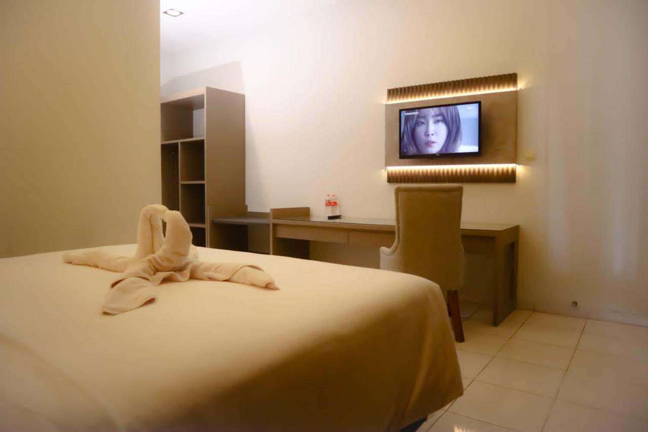 Front One Resort Indraloka Temanggung Exterior photo